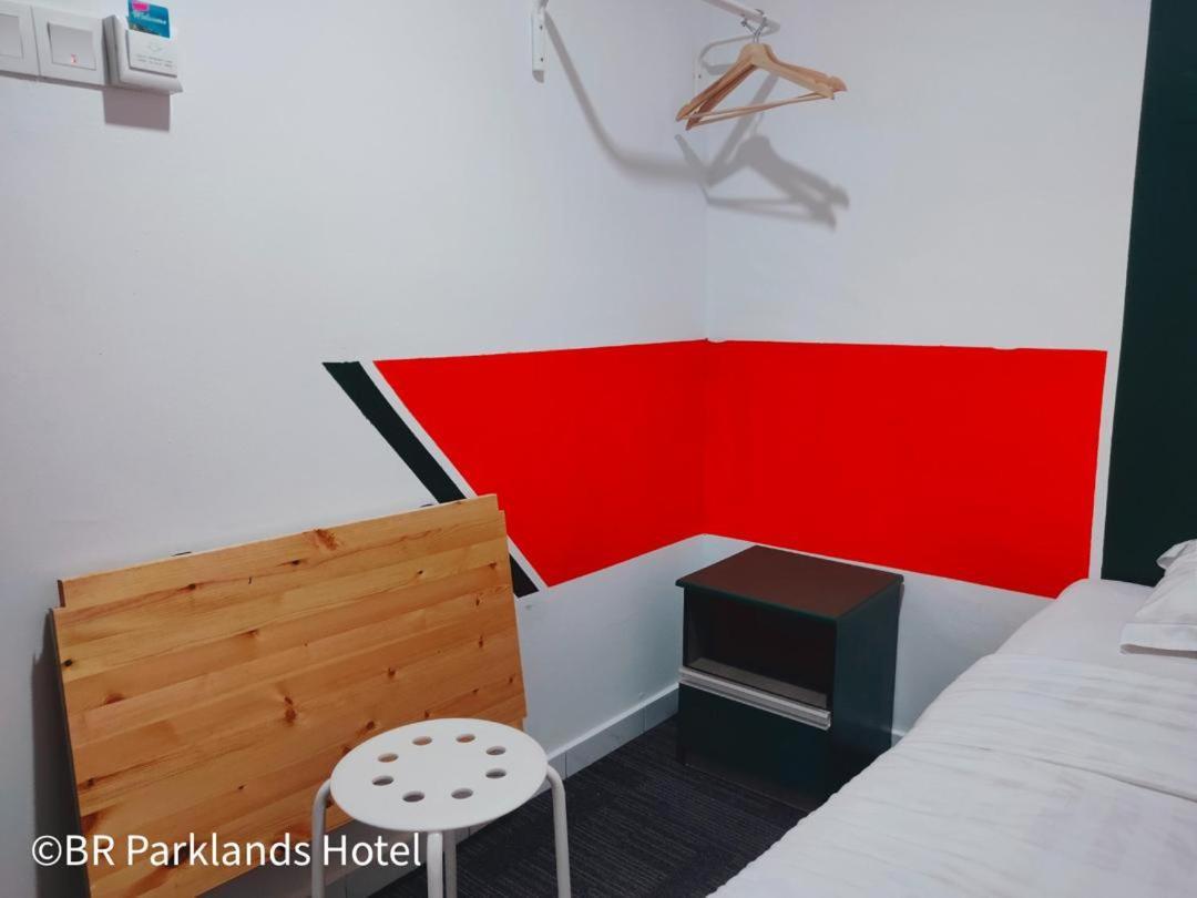Br Parklands Hotel Кланг Экстерьер фото