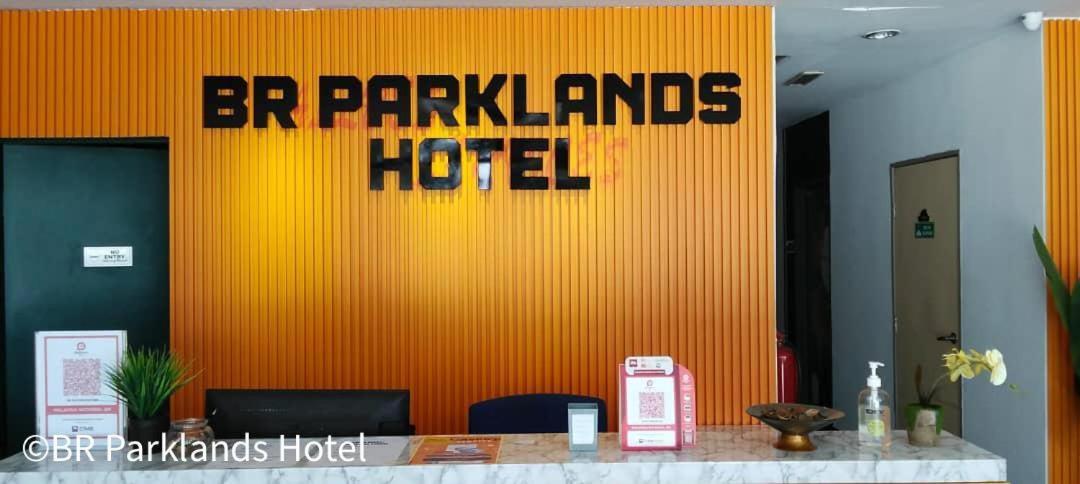 Br Parklands Hotel Кланг Экстерьер фото